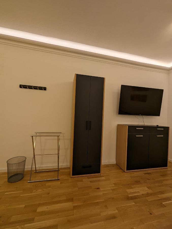 Gemuetliche Zimmer Im Herzen Der Stadt Em-Apartments Deutschland Bielefeld Exterior foto