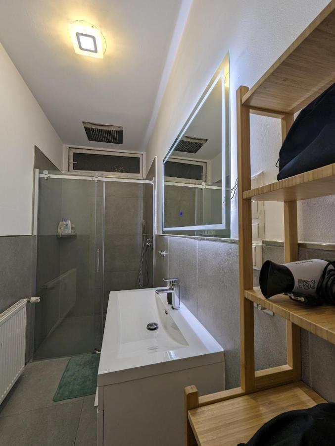 Gemuetliche Zimmer Im Herzen Der Stadt Em-Apartments Deutschland Bielefeld Exterior foto